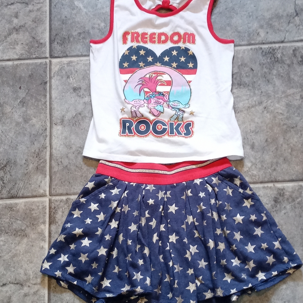 Trolls Freedom Rocks Short Set